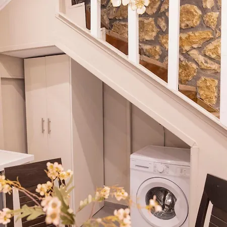 Stonewood House 公寓 *