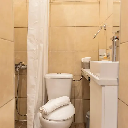 Stonewood House 公寓 特里卡拉