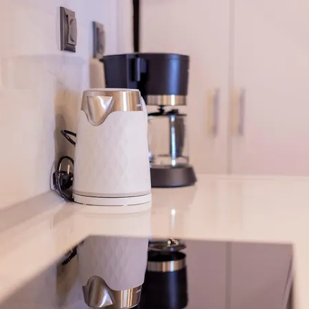 Stonewood House 公寓 *