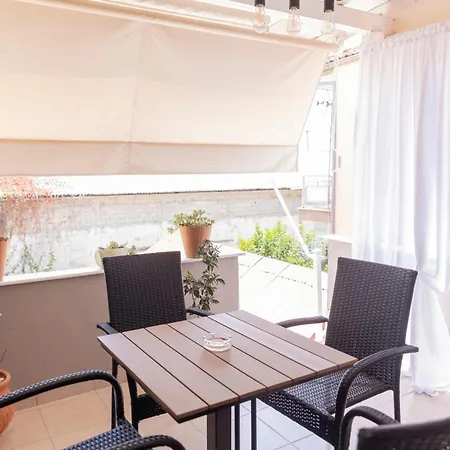 Stonewood House 公寓