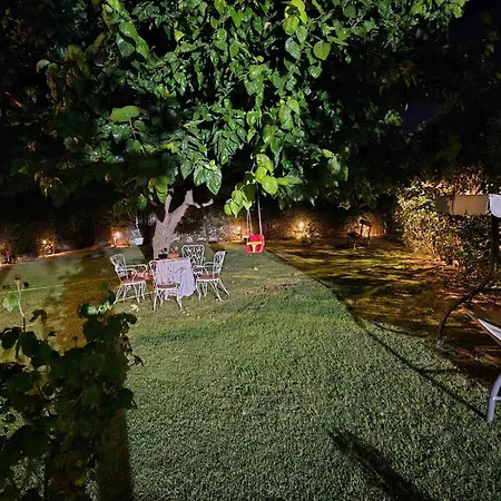 Stonewood House 公寓 *